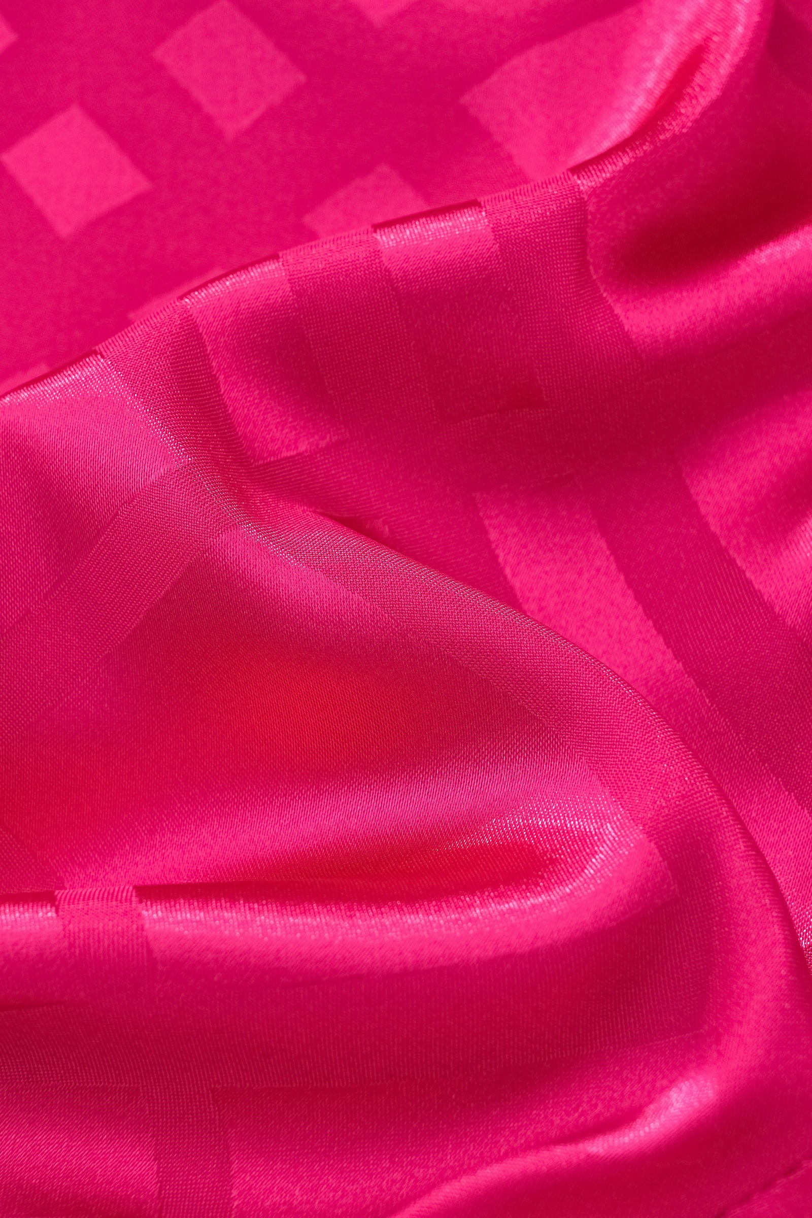 ESSENCE SIGNATURE SUIT FUSHIA